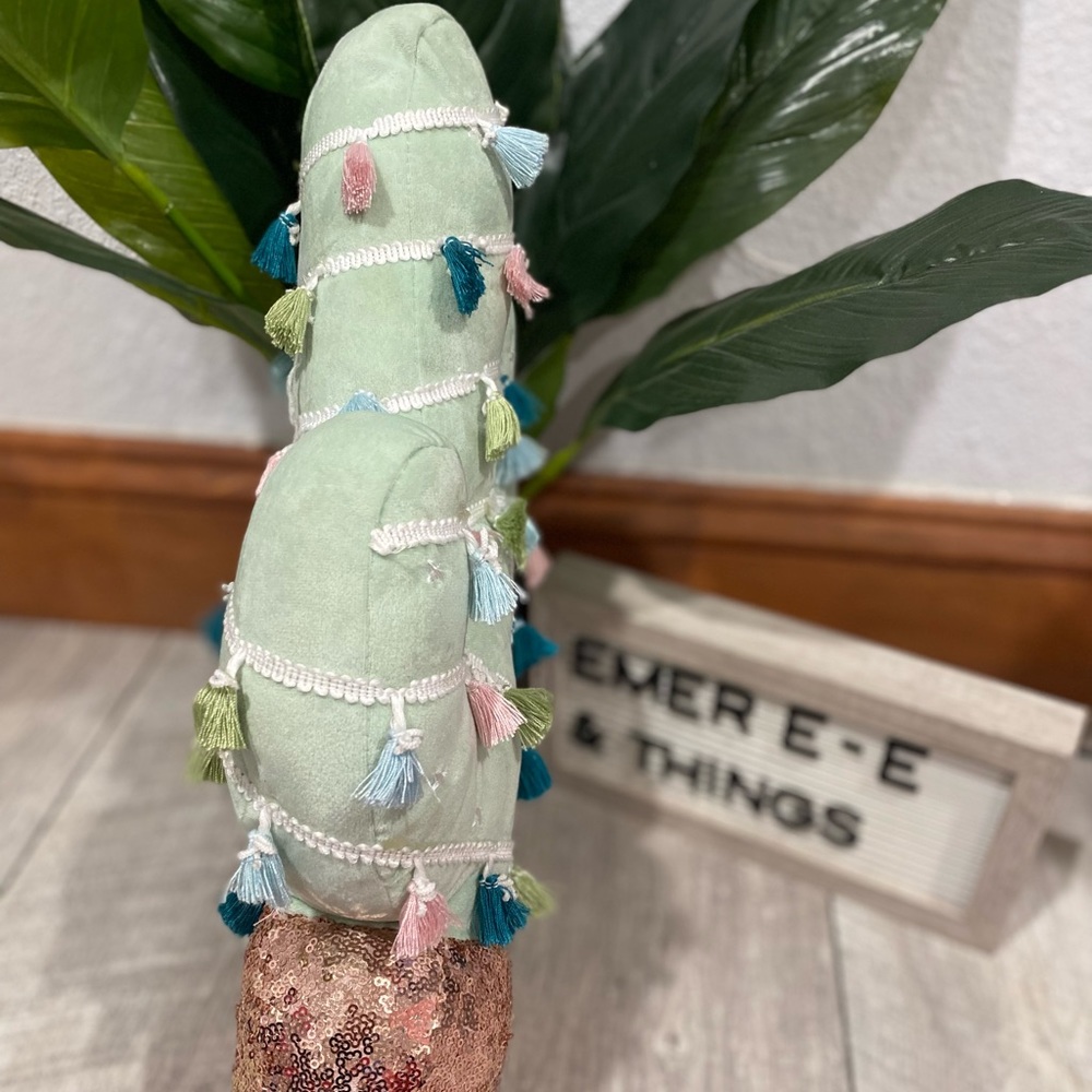Cactus Pillow - Picture 4 of 5
